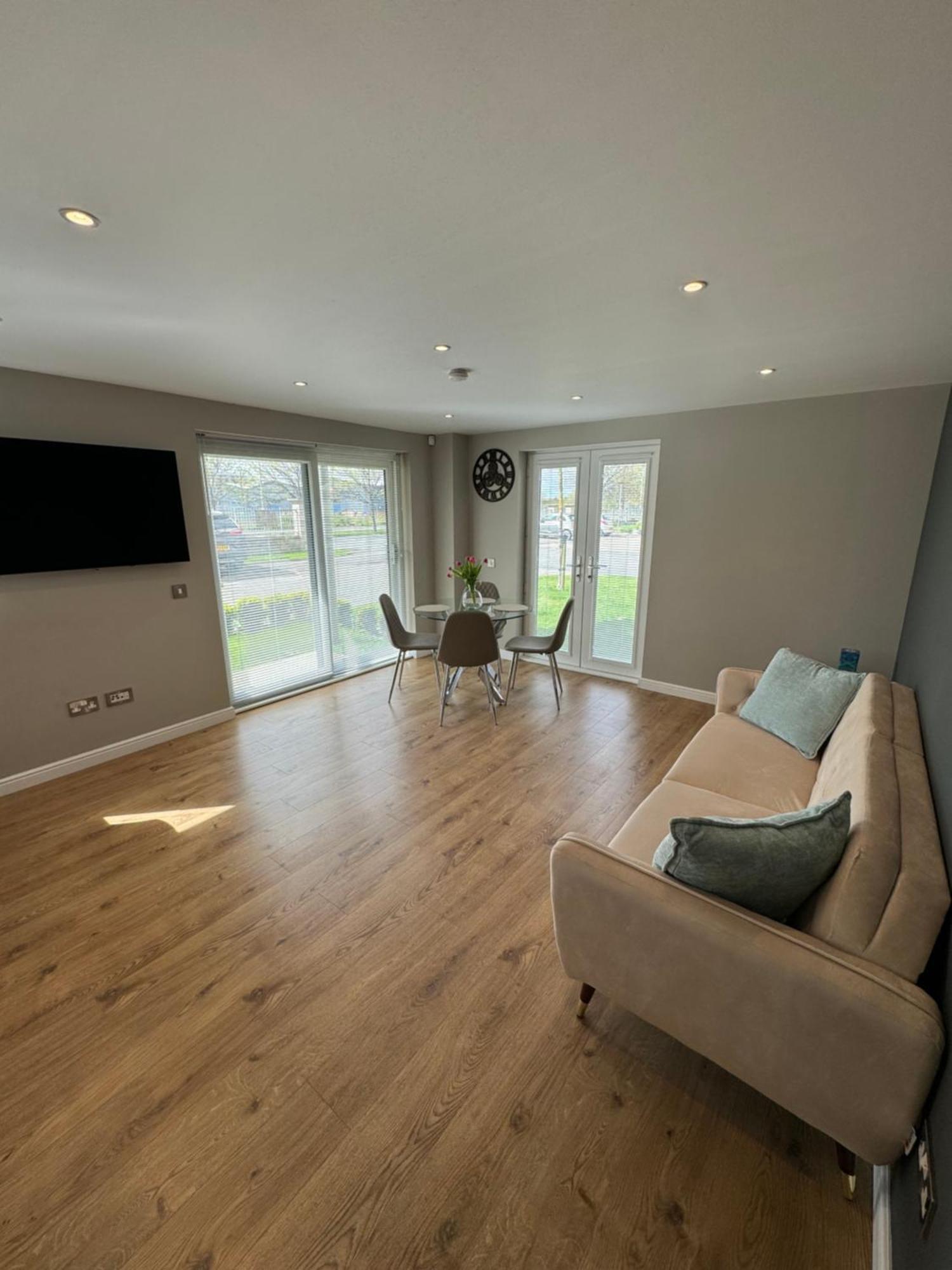 Ivi Granton Harbour Apartment Edinburgh Exterior photo